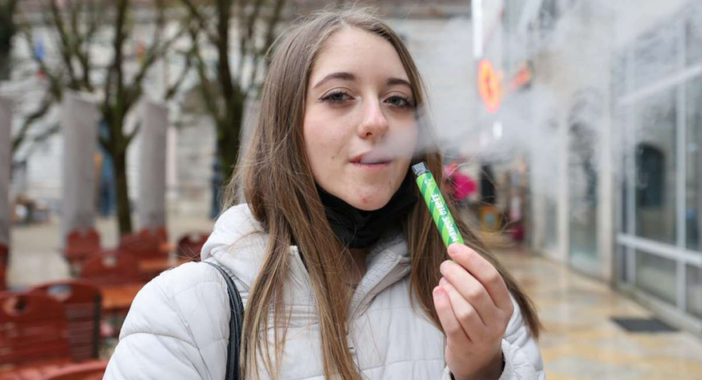 France to Ban Disposable Vapes in Anti-Smoking Plan France ban disposable vape