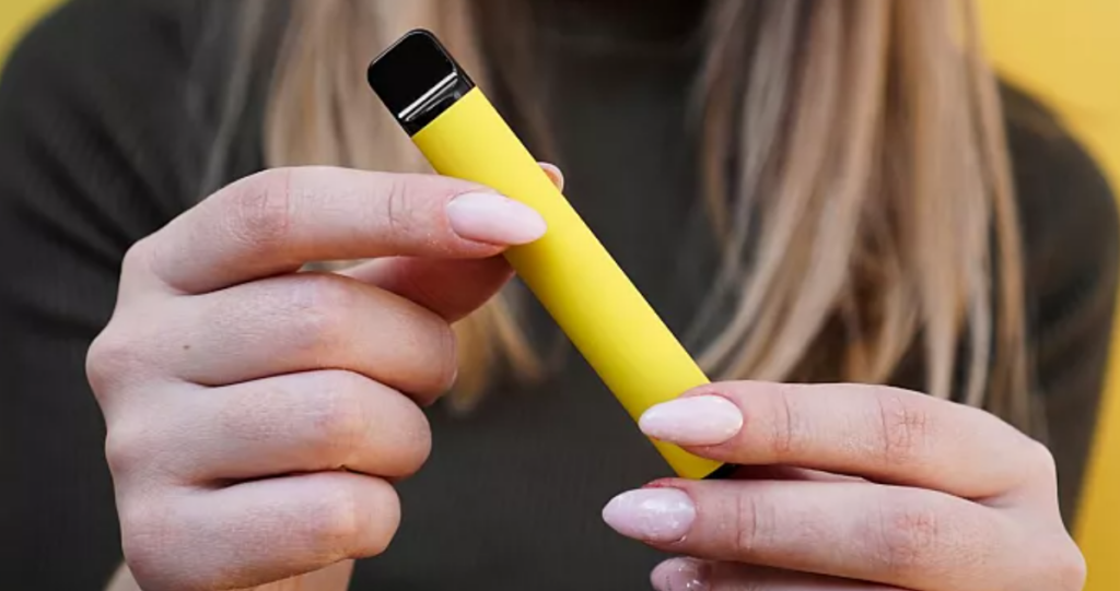 UK Bans Vape Ads on Social Media, Cracking Down on Influencer Promotions uk-vape-social-media-ad-ban