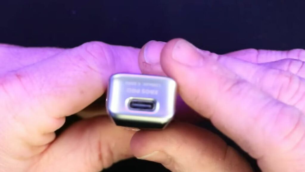 Vaporesso XROS Pro USB charging