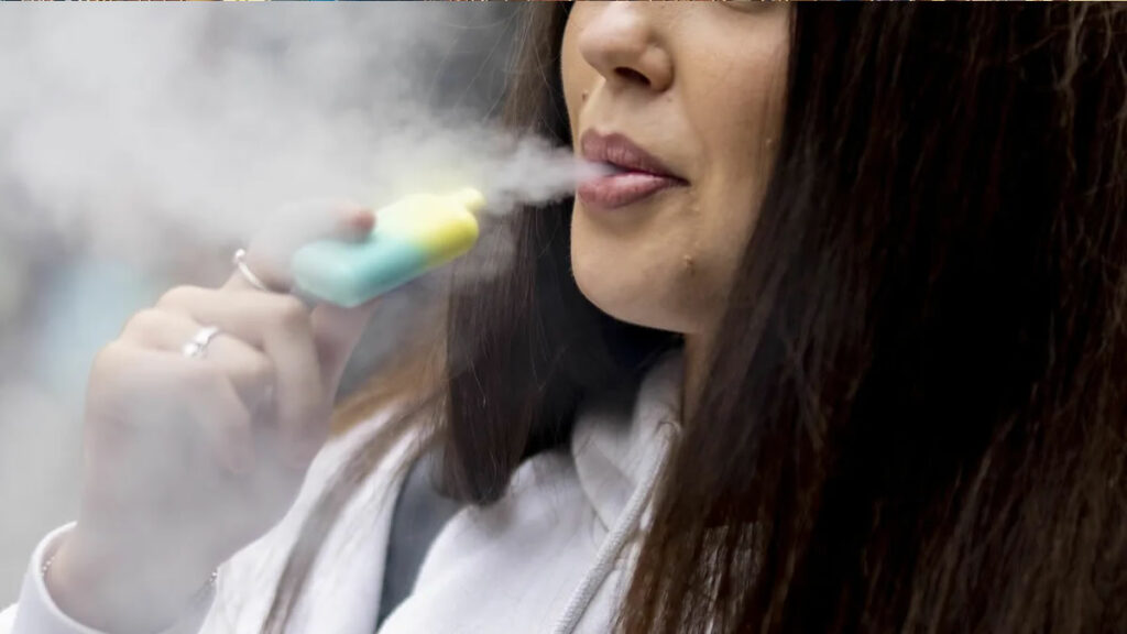 Understanding the Potential of Vaping in Reducing Smoking-Related Deaths vaping potential reduce smoking deaths