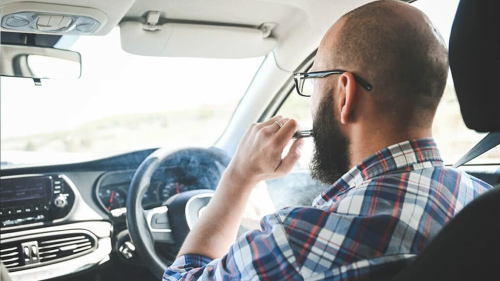 Florida’s Vaping and Driving Laws: What You Need to Know Florida vaping driving law risks