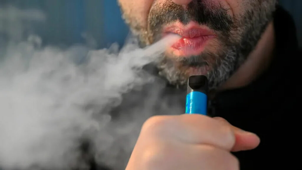 Singapore Toughens Vape Laws: Fines, Deportation for Possession Singapore Vape Ban
