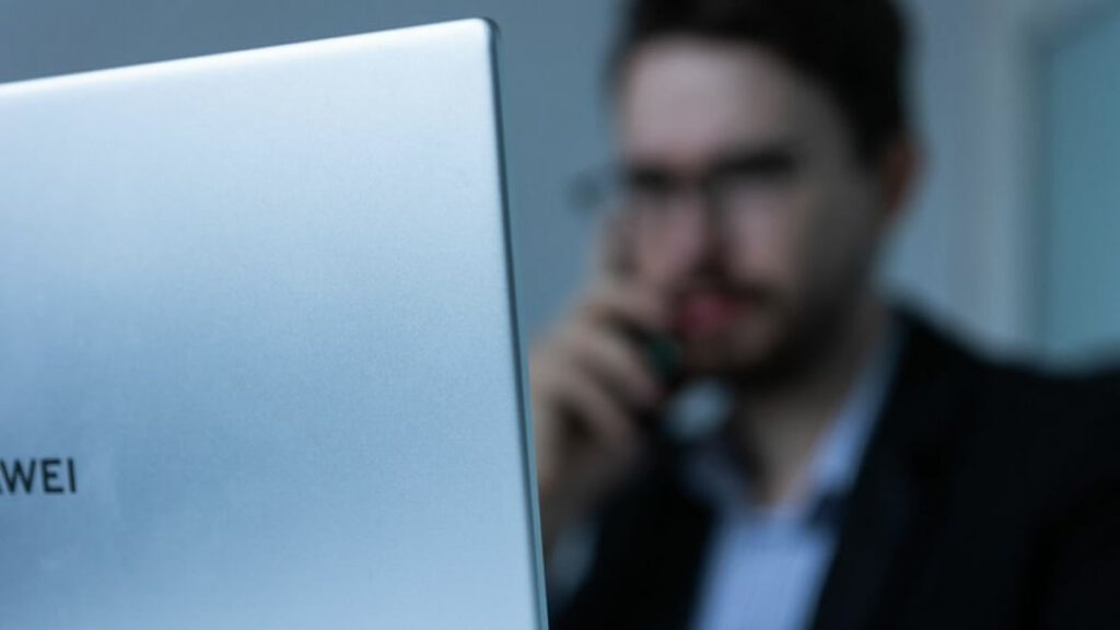 Russia Considers Fines Up to 15,000 Rubles for Vaping at Work Russia Workplace Vaping Fine, Vape Ban Office